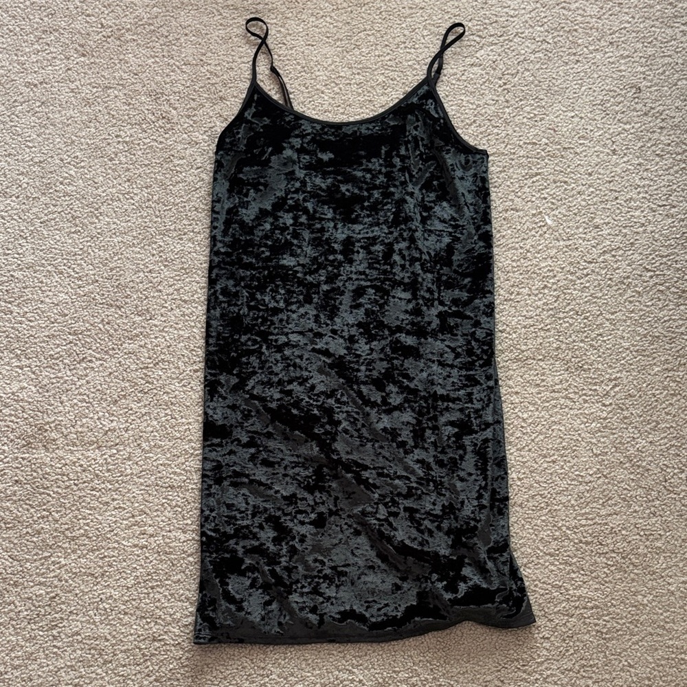 Victoria's Secret Crushed velvet night gown size XS/S